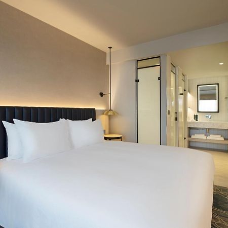 Hilton Garden Inn Peterborough City Centre Екстер'єр фото