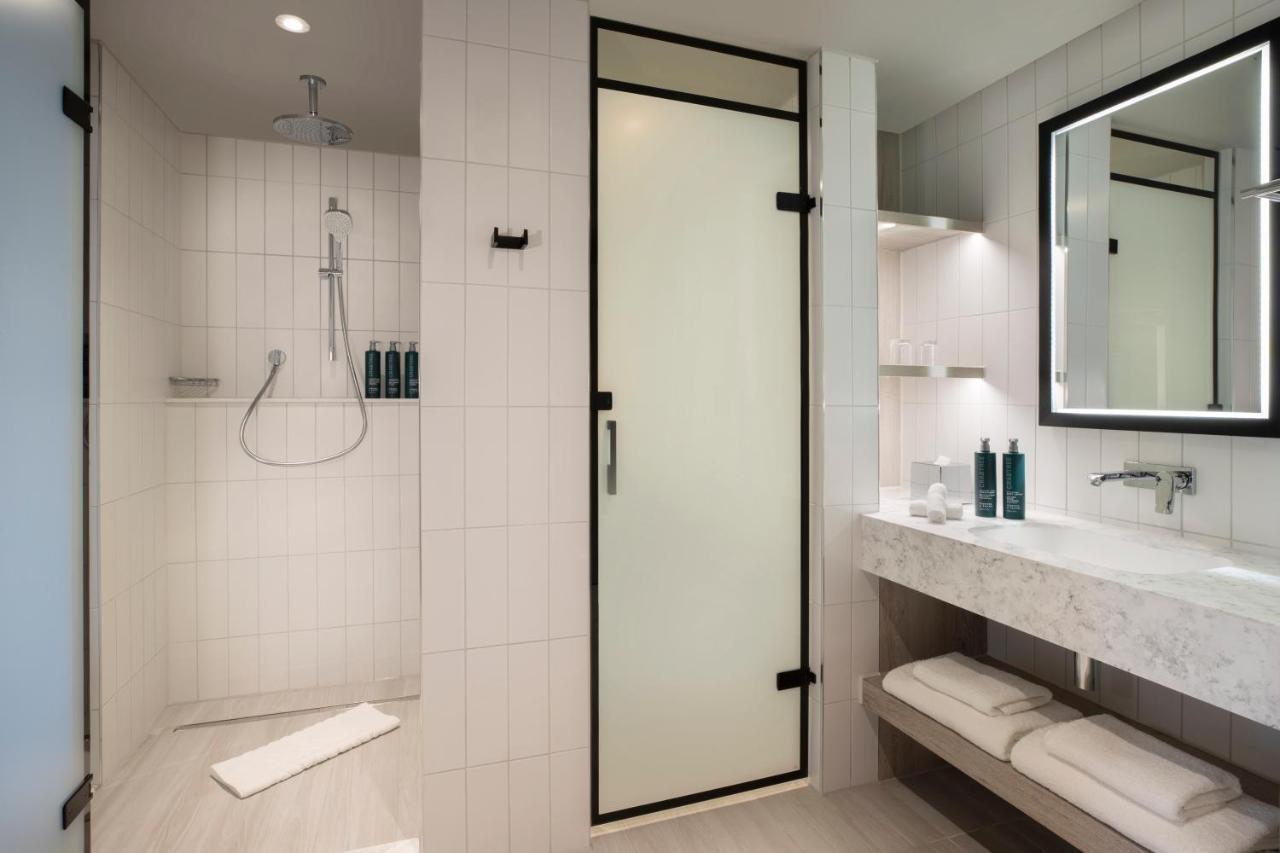 Hilton Garden Inn Peterborough City Centre Екстер'єр фото